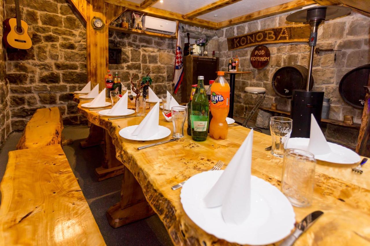 Holiday House Antique Kostanje Екстериор снимка