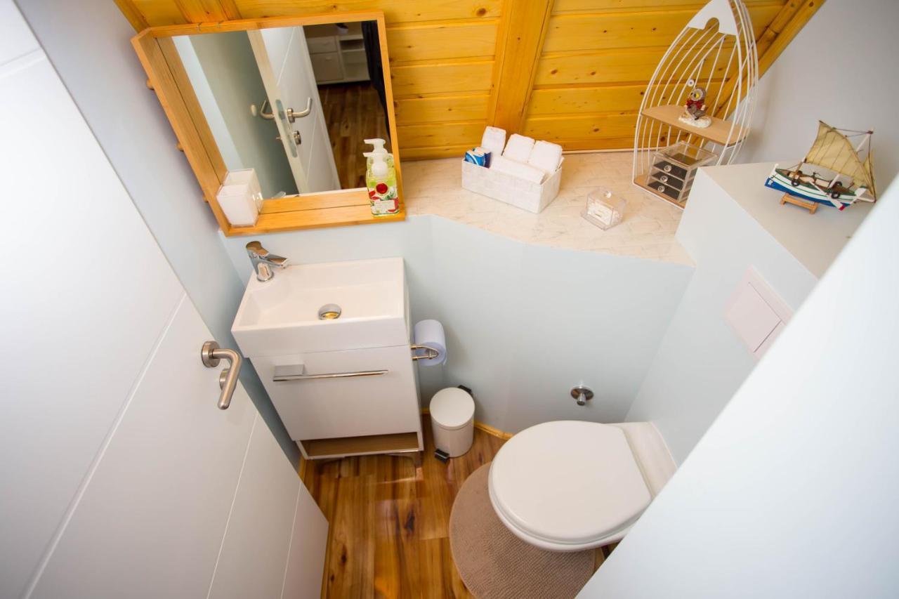Holiday House Antique Kostanje Екстериор снимка