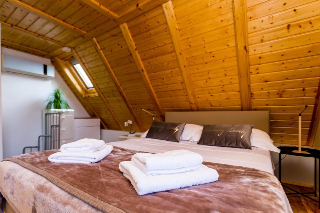 Holiday House Antique Kostanje Екстериор снимка