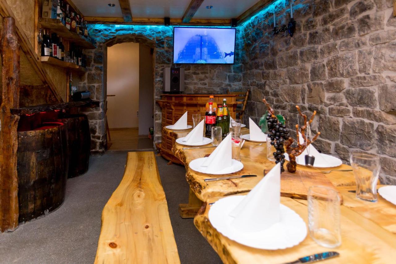 Holiday House Antique Kostanje Екстериор снимка